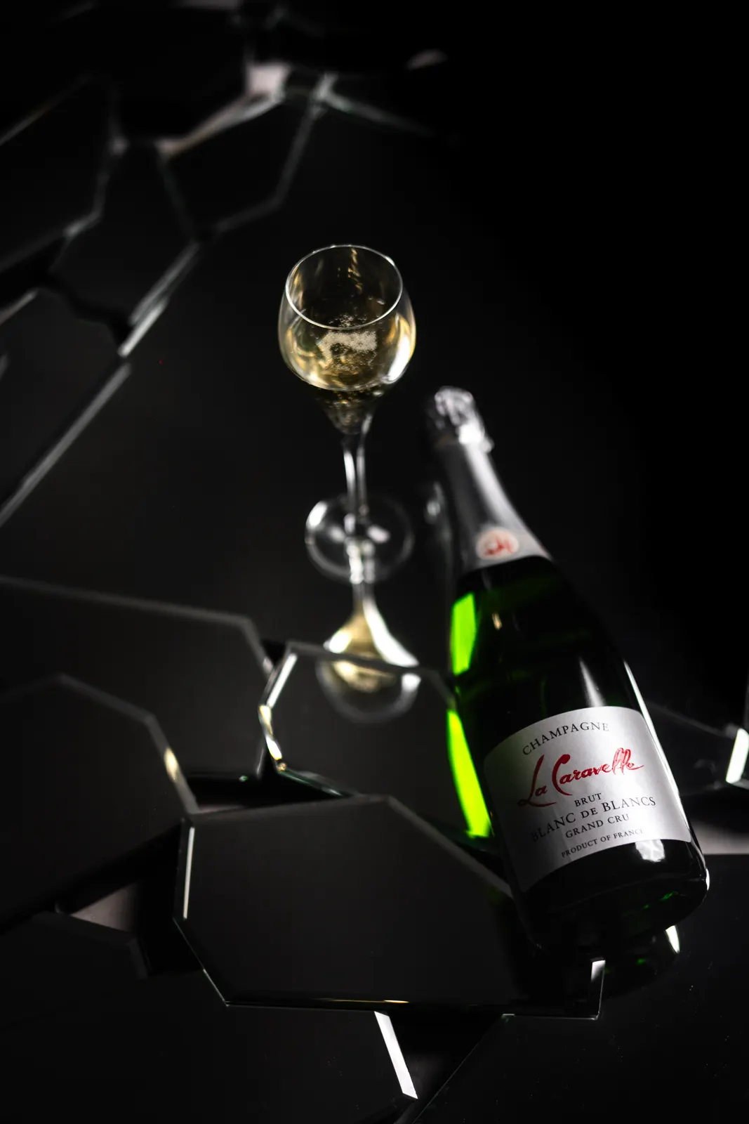 Champagne « La Caravelle »: photograph by Jordan Sapally (50/98)