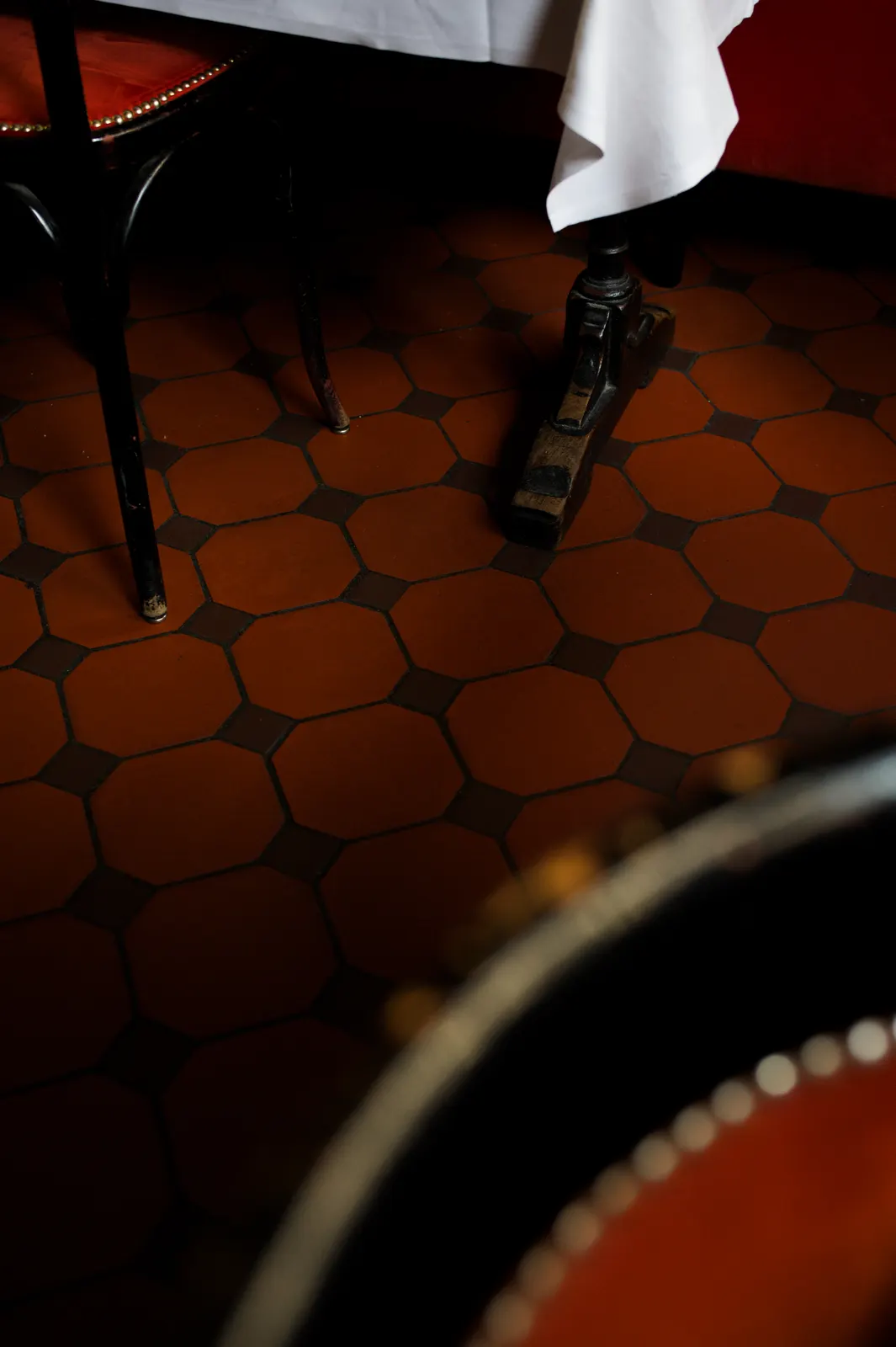 Au Petit Riche, Paris : photographie de Jordan Sapally (14/106)