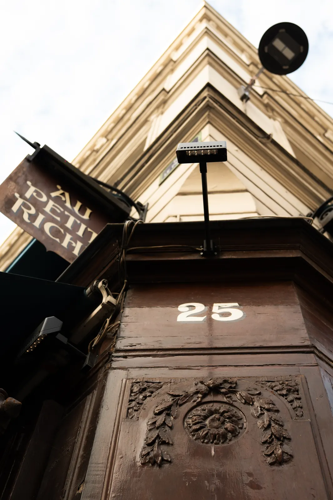 Au Petit Riche, Paris : photographie de Jordan Sapally (41/106)