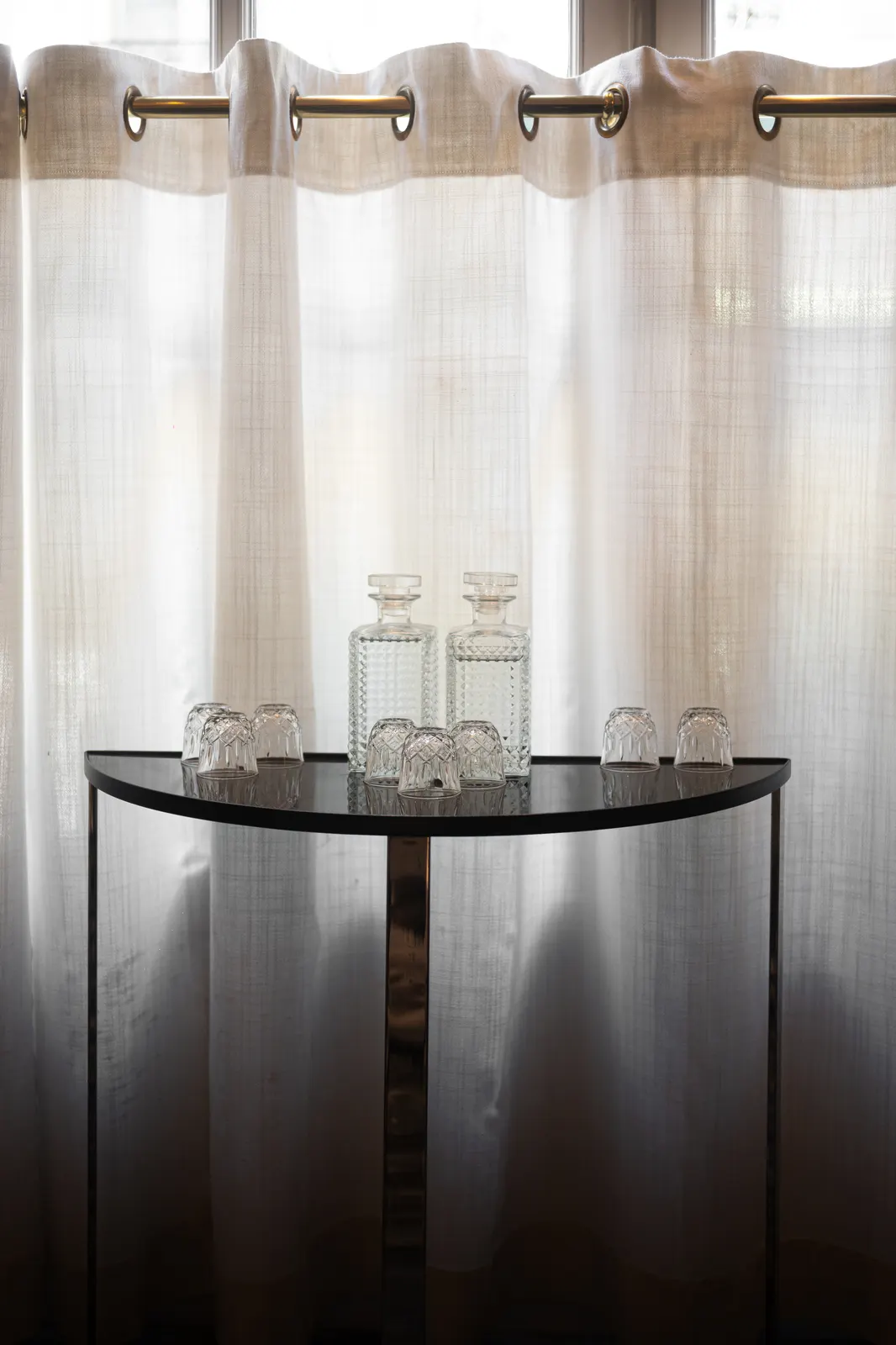 Burgundy, Paris : photographie de Jordan Sapally (81/161)