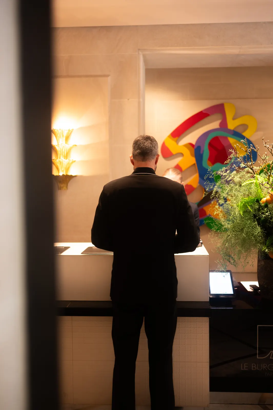 Burgundy, Paris : photographie de Jordan Sapally (85/161)
