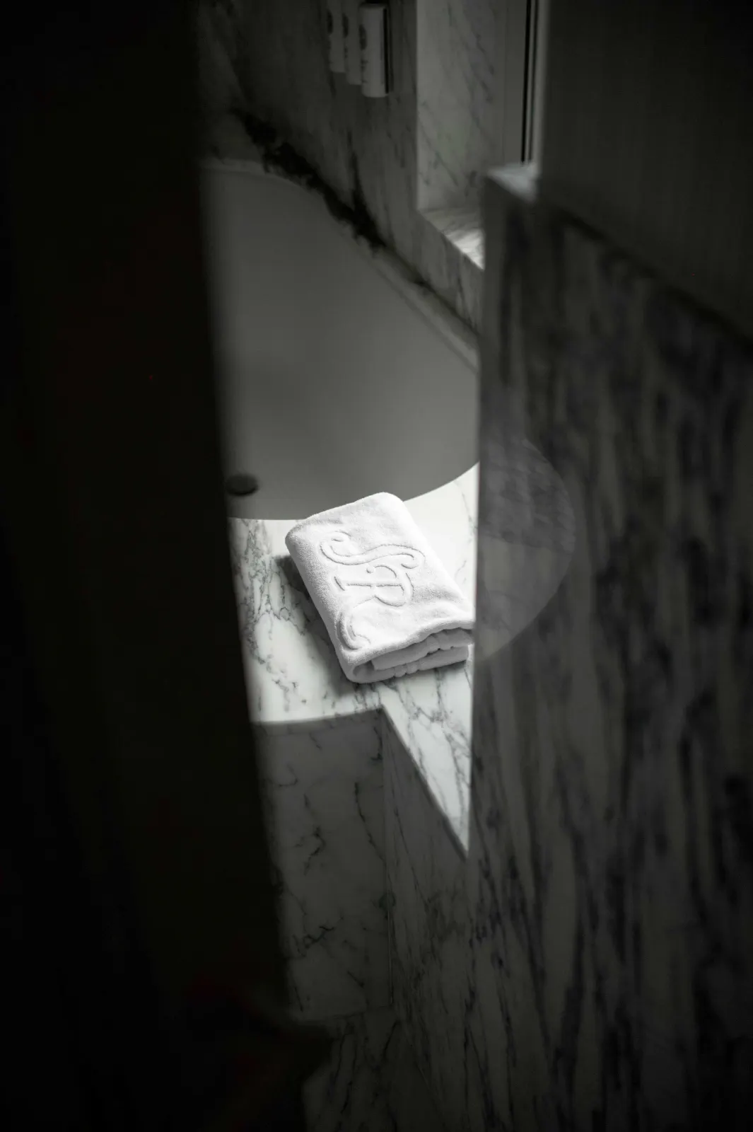 Hôtel San Regis, Paris : photographie de Jordan Sapally (61/92)