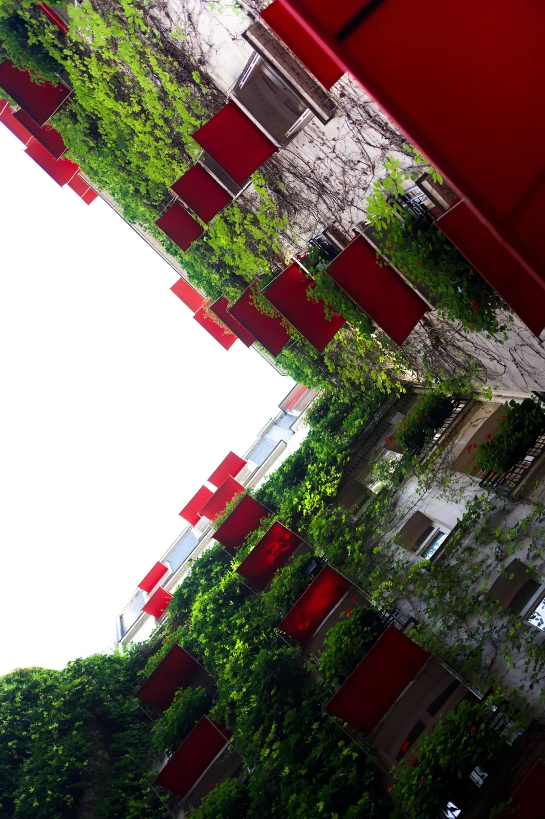 Plaza Athénée, Paris : photographie de Jordan Sapally (39/50)