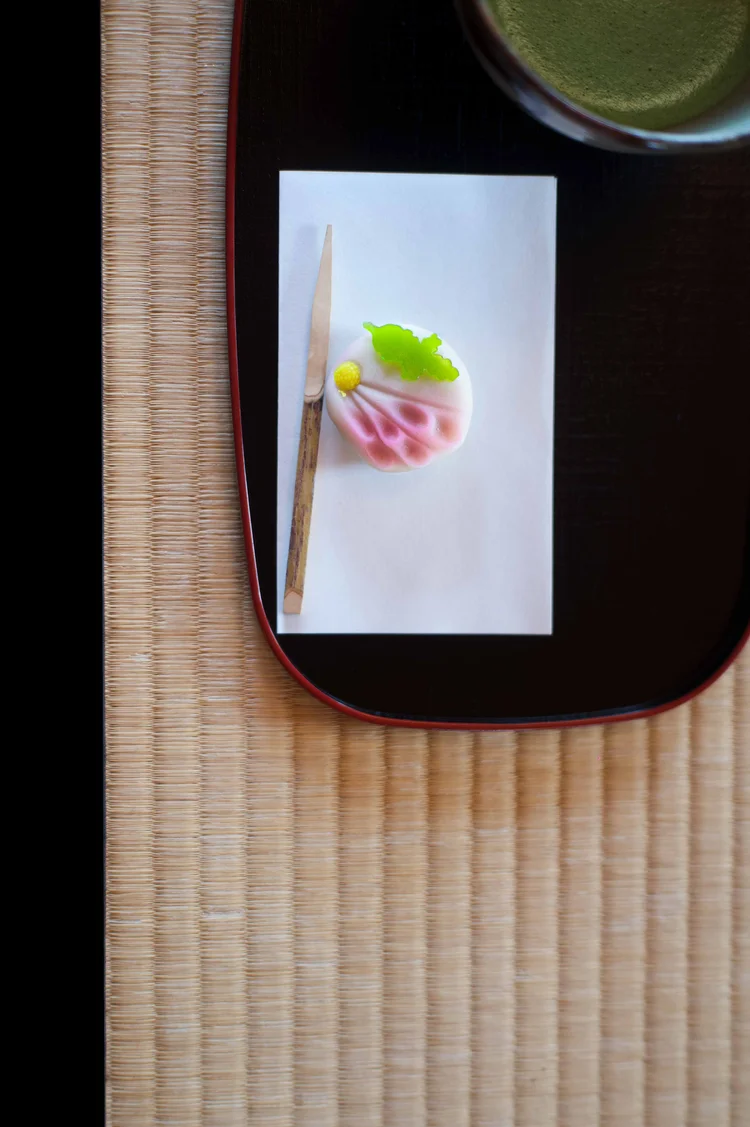Japon: photograph by Jordan Sapally (12/213)