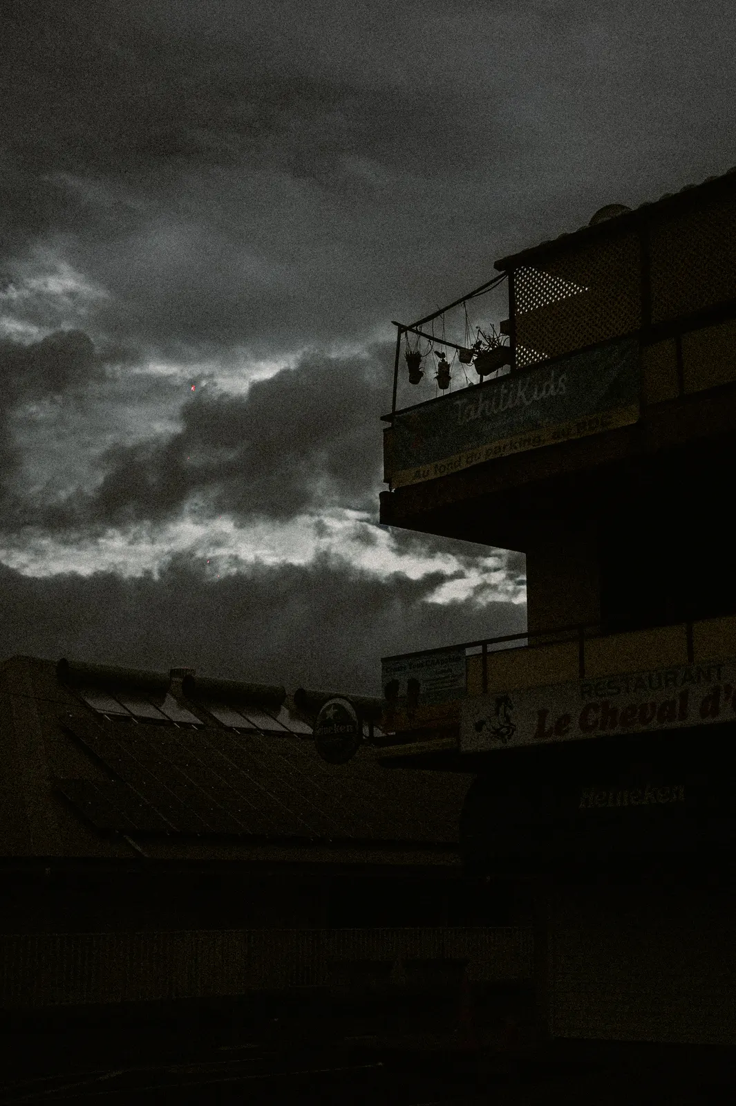 Polynésie française: photograph by Jordan Sapally (76/106)